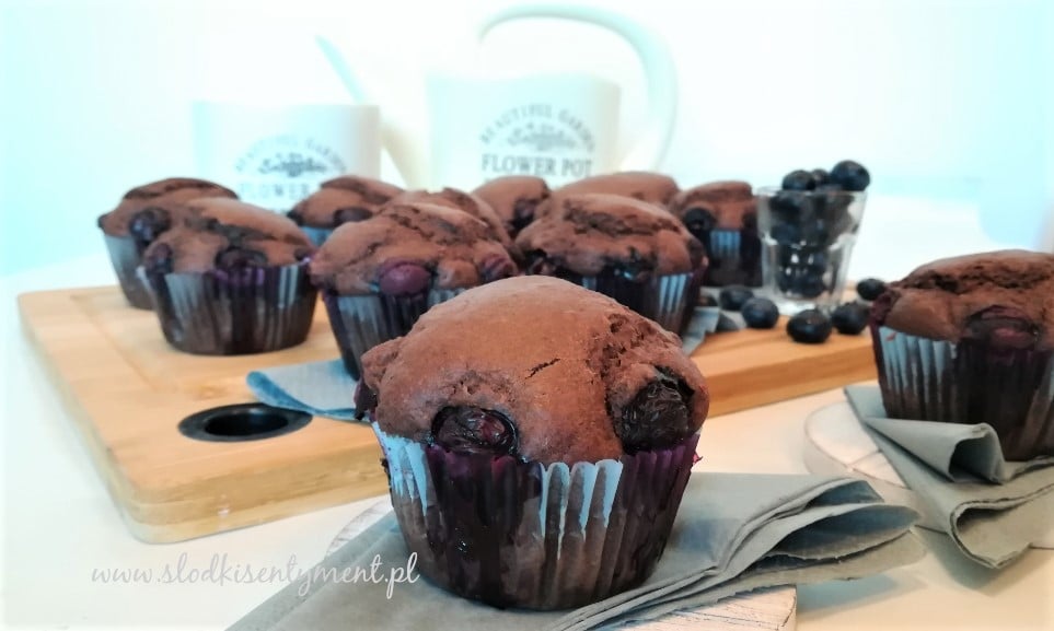 Muffinki kakaowe z borówkami (vege) 